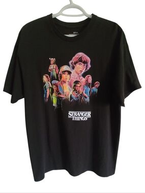 Stranger Things Netflix Black Tee T-Shirt Large Graphic Unisex
